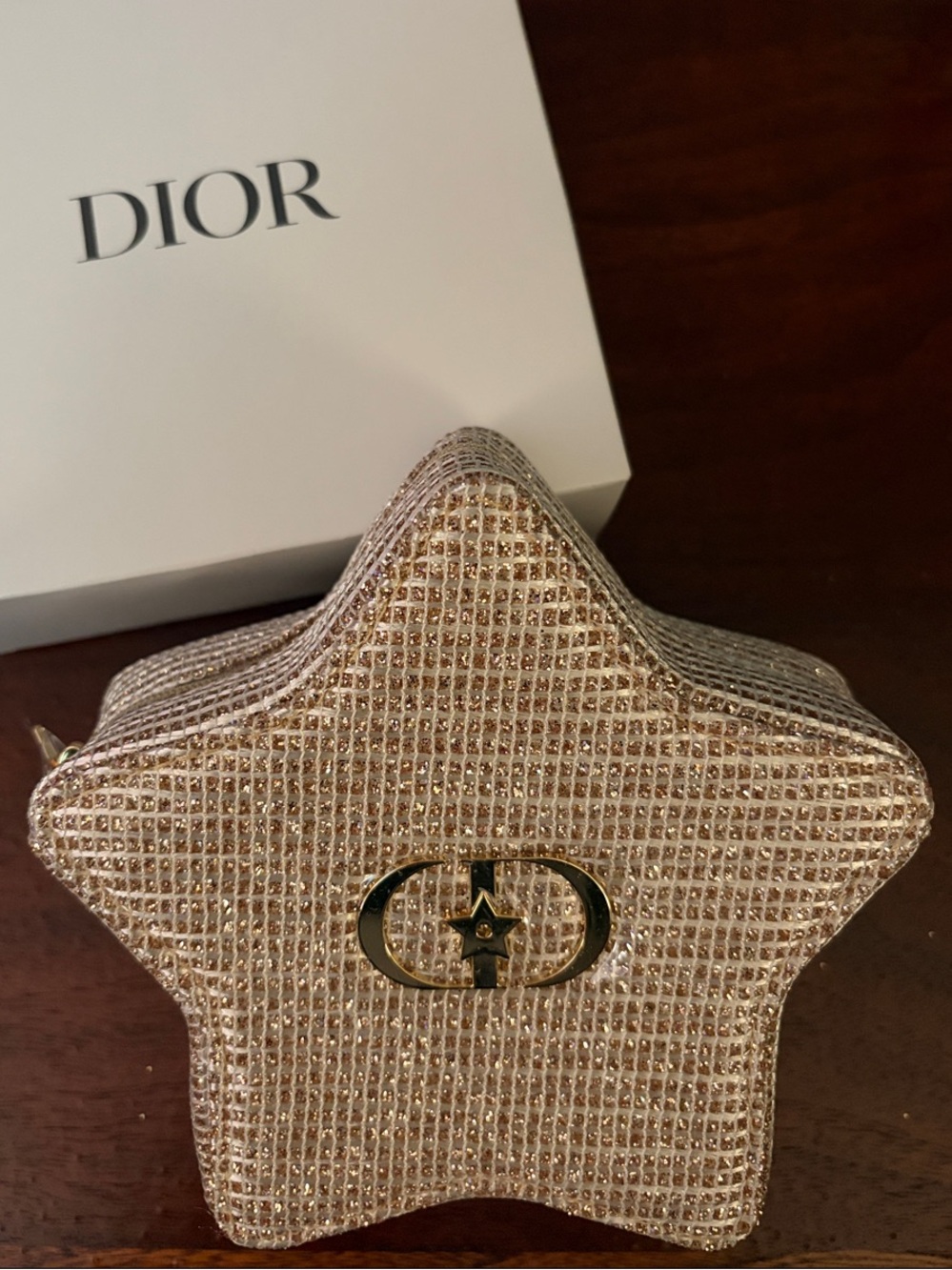 New w Dior Box -Dior Star-Shaped Coin Purse - Gold
